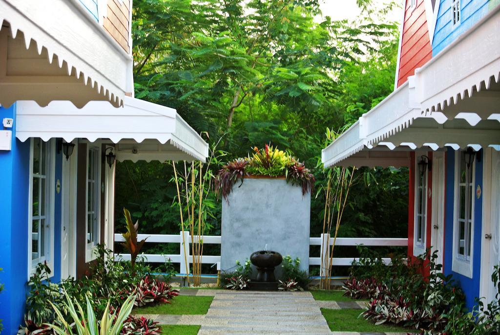 Color Ville Hotel Sha Certified Sakon Nakhon Exteriér fotografie