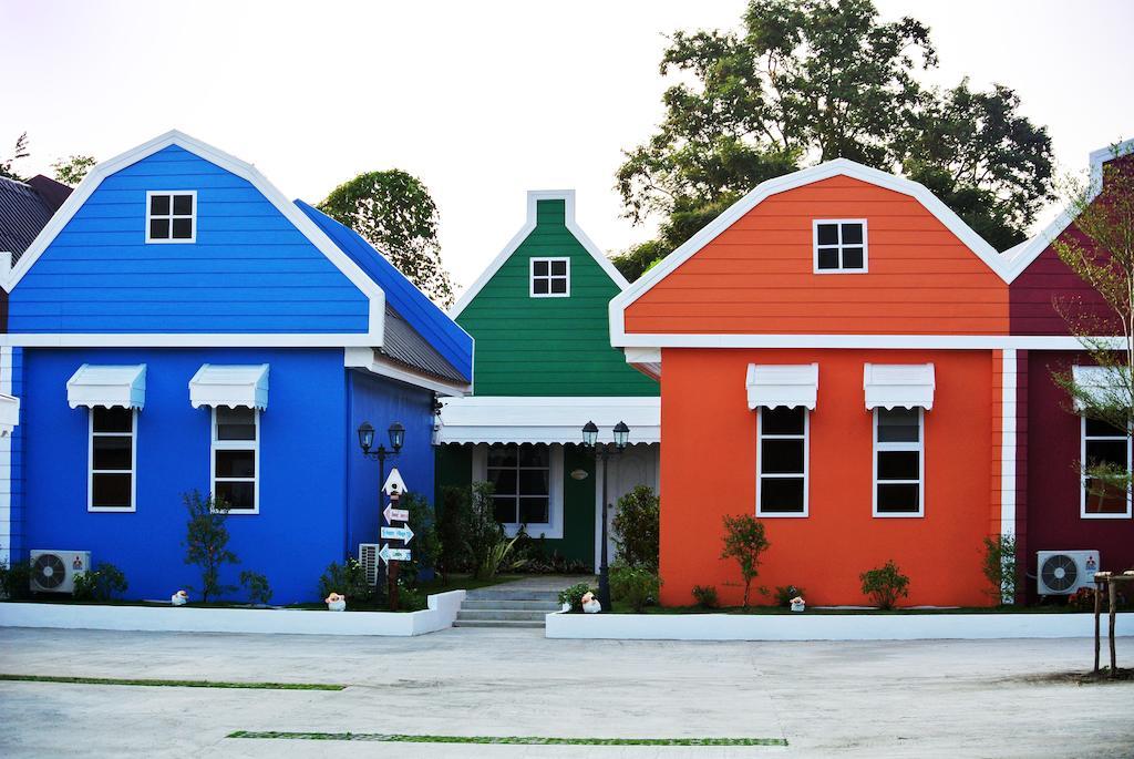 Color Ville Hotel Sha Certified Sakon Nakhon Exteriér fotografie