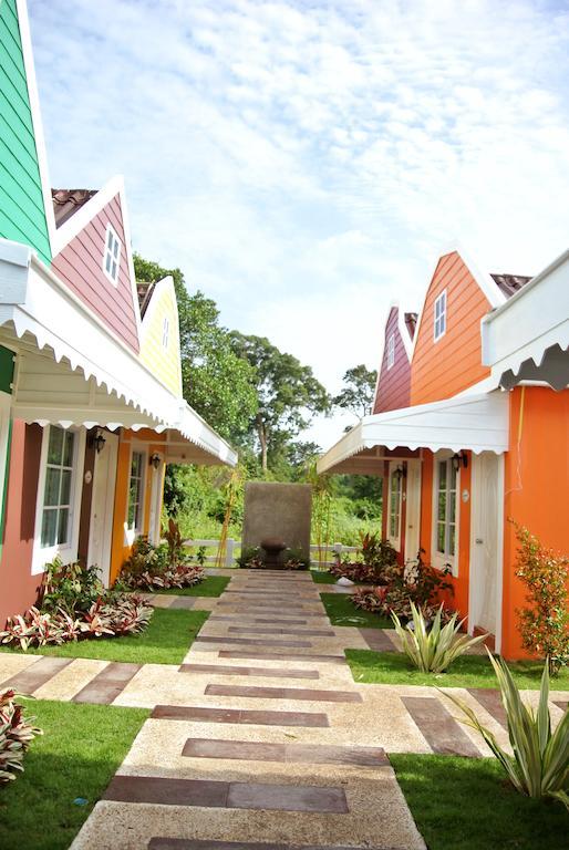 Color Ville Hotel Sha Certified Sakon Nakhon Exteriér fotografie