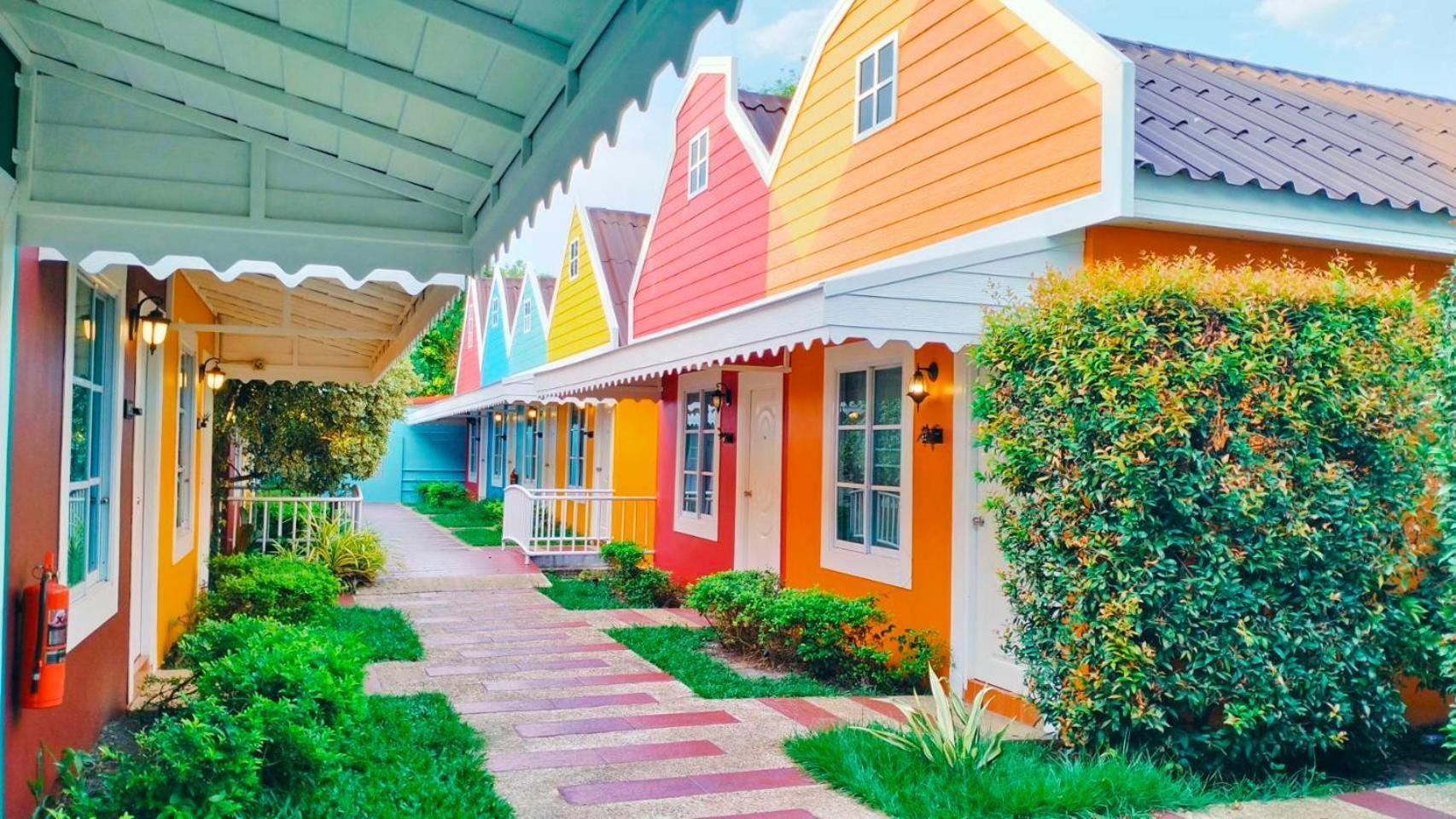 Color Ville Hotel Sha Certified Sakon Nakhon Exteriér fotografie