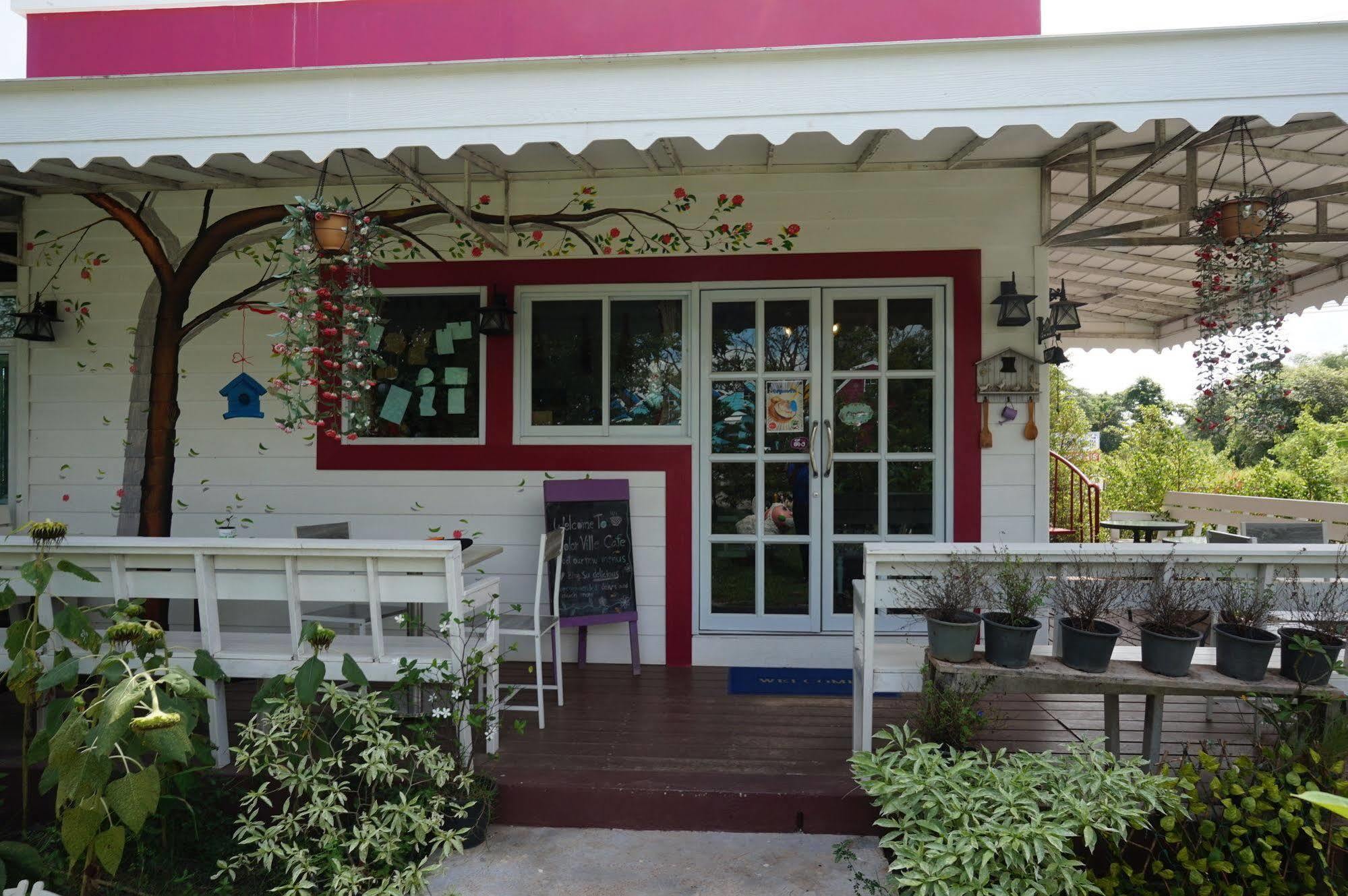 Color Ville Hotel Sha Certified Sakon Nakhon Exteriér fotografie