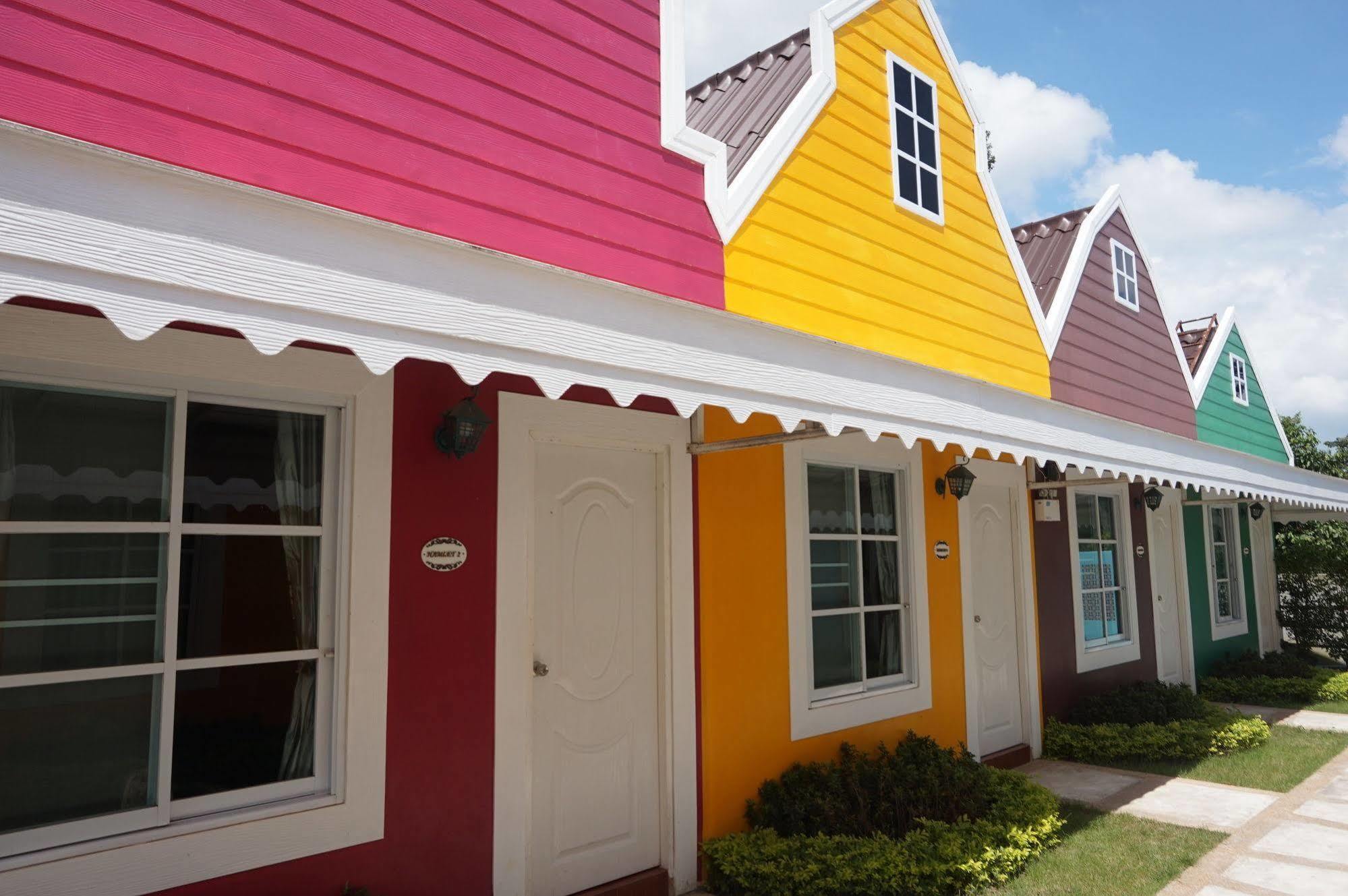 Color Ville Hotel Sha Certified Sakon Nakhon Exteriér fotografie