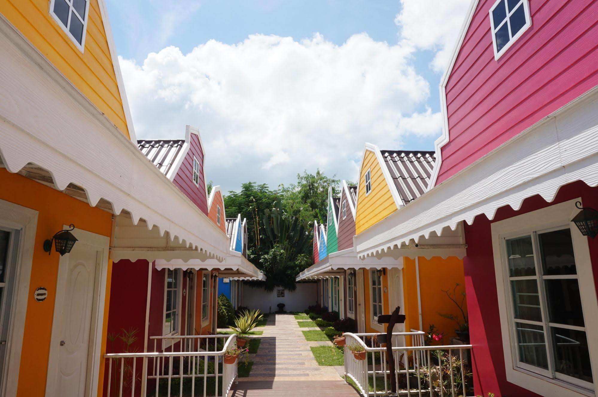 Color Ville Hotel Sha Certified Sakon Nakhon Exteriér fotografie