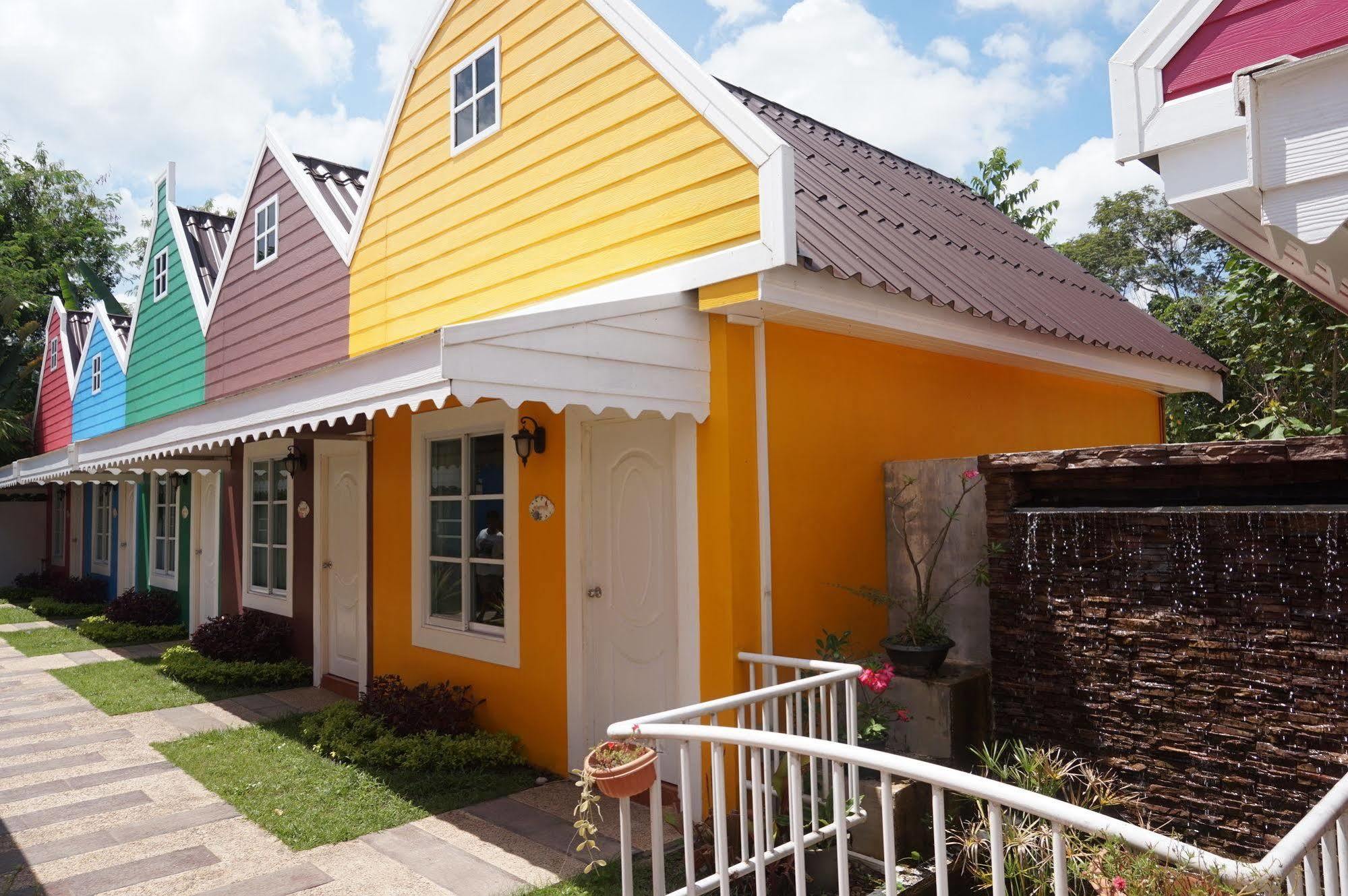 Color Ville Hotel Sha Certified Sakon Nakhon Exteriér fotografie