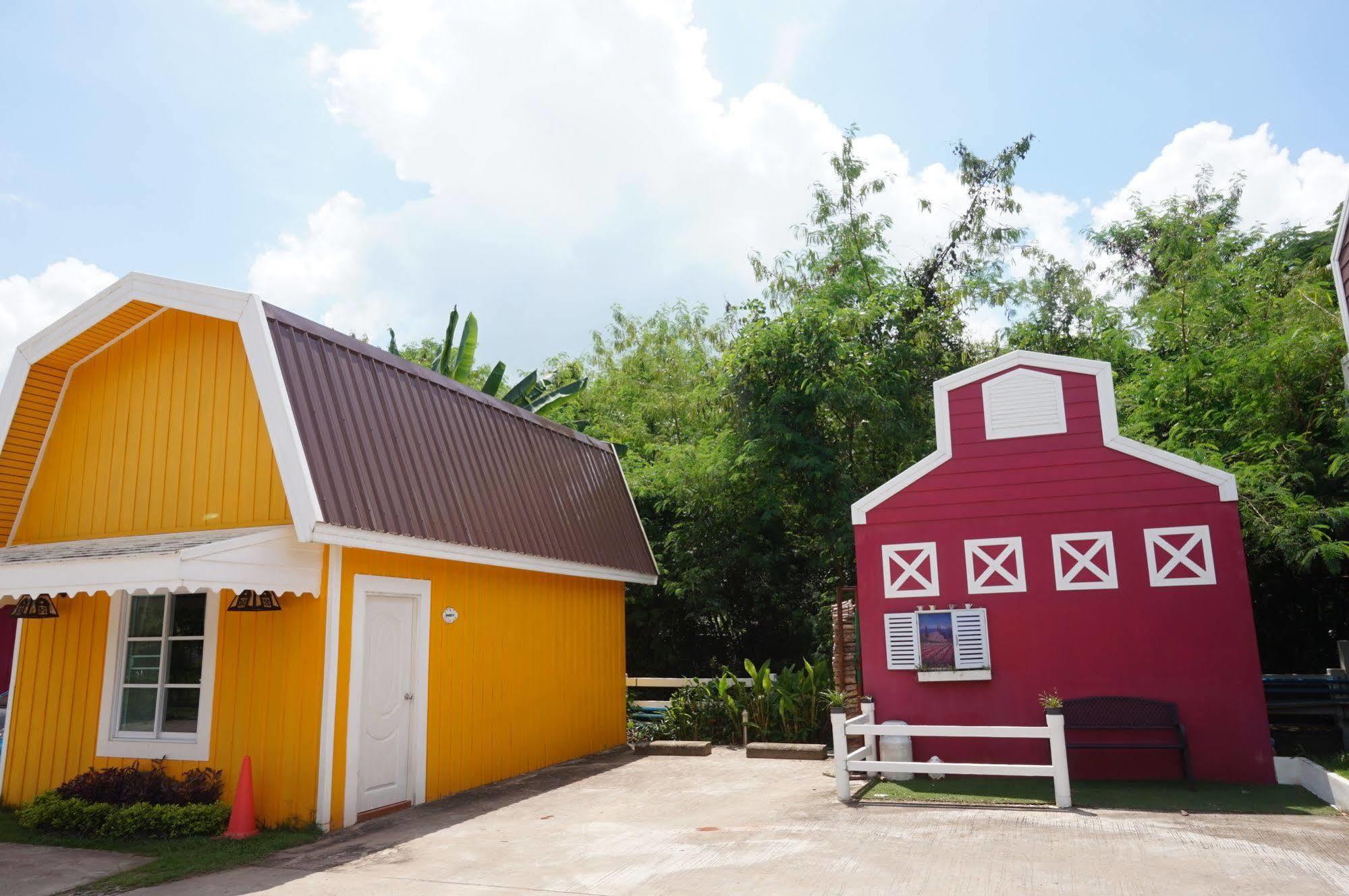 Color Ville Hotel Sha Certified Sakon Nakhon Exteriér fotografie